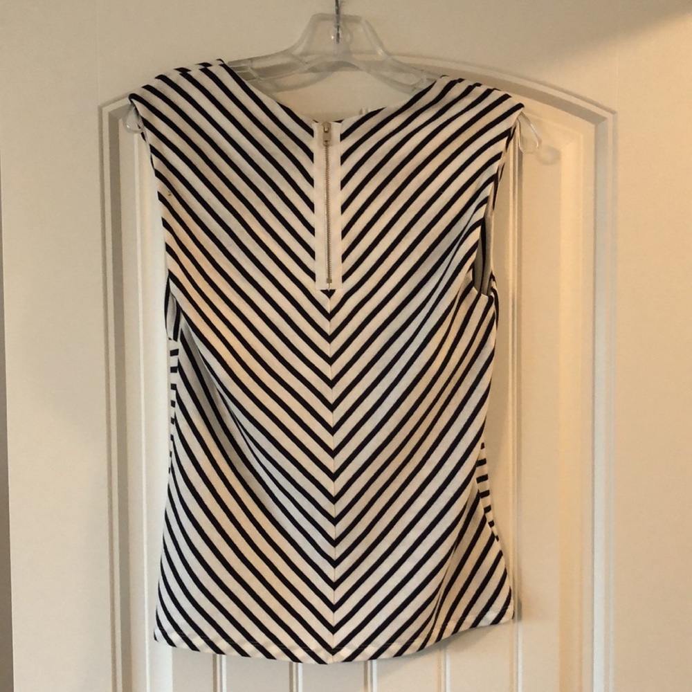 Ann Taylor Sleeveless Top - Picture 3 of 7